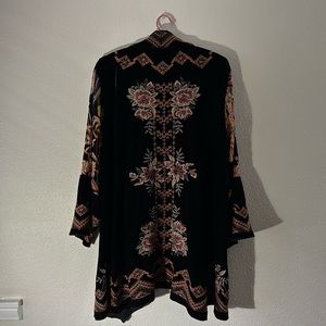 GORGEOUS John Mark Embroidered Kimono 1X